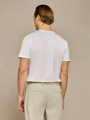 Kontrast Renkli Beyaz T-shirt