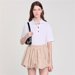 Altın Düğmeli Beyaz Polo Yaka 