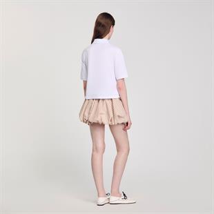 Altın Düğmeli Beyaz Polo Yaka 