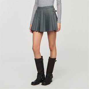 Bel Detaylı Piliseli Şort Etek