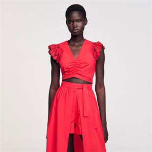 Çiçek Aplike Kollu Bluz