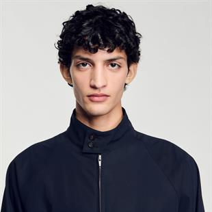 Düğme Kapamalı Rüzgarlık