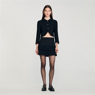 Kare Form Düğmeli Crop Ceket