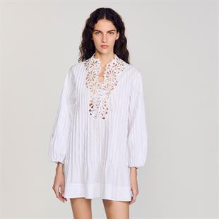 Kroşe detaylı beyaz mini elbise