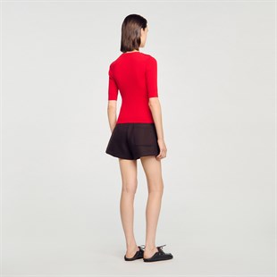 Omzu Düğmeli Kırmızı Triko