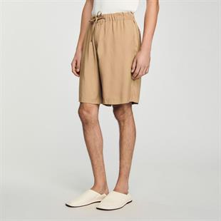 Rahat Kesim Krem Şort