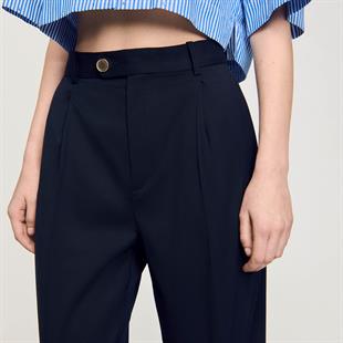 Rahat Kesim Lacivert Pantolon