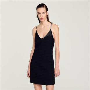 Taş Yaka Detaylı Slip Elbise