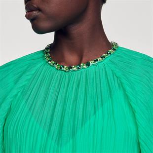 Taşlı Pileli Uzun Elbise