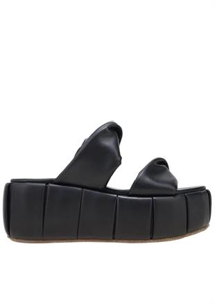 Siyah Bant Şeritli Terlik