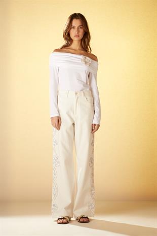 Boncuk ve Taş İşlemeli Geniş Paça Pantolon