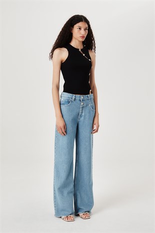 Cut Out Detaylı Triko Bluz