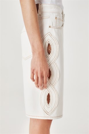 Kenar Detaylı Bermuda Şort