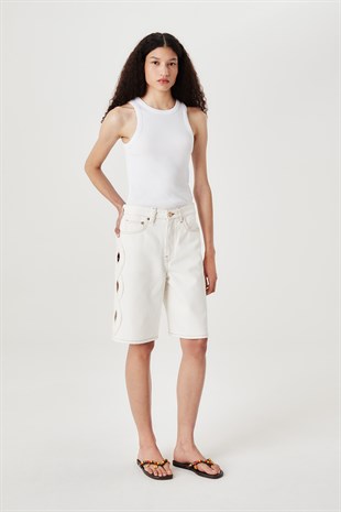 Kenar Detaylı Bermuda Şort
