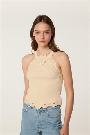 Kroşe Çiçek Detaylı Triko Üst