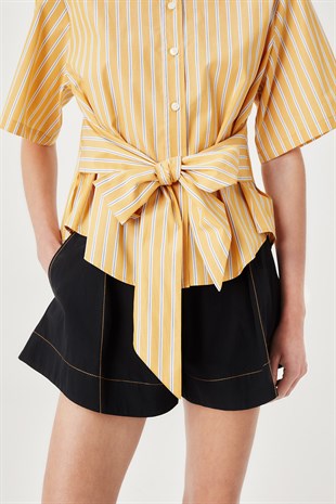 Kurdela Bağlamalı Gömlek