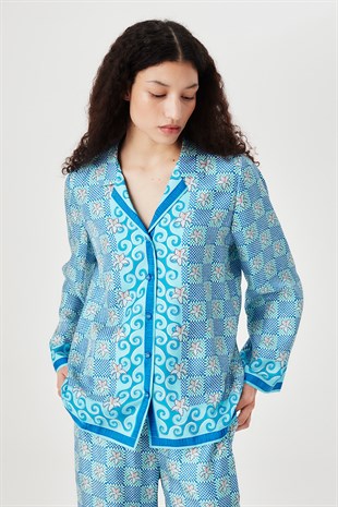 Mavi Tropikal Desen İpek Gömlek