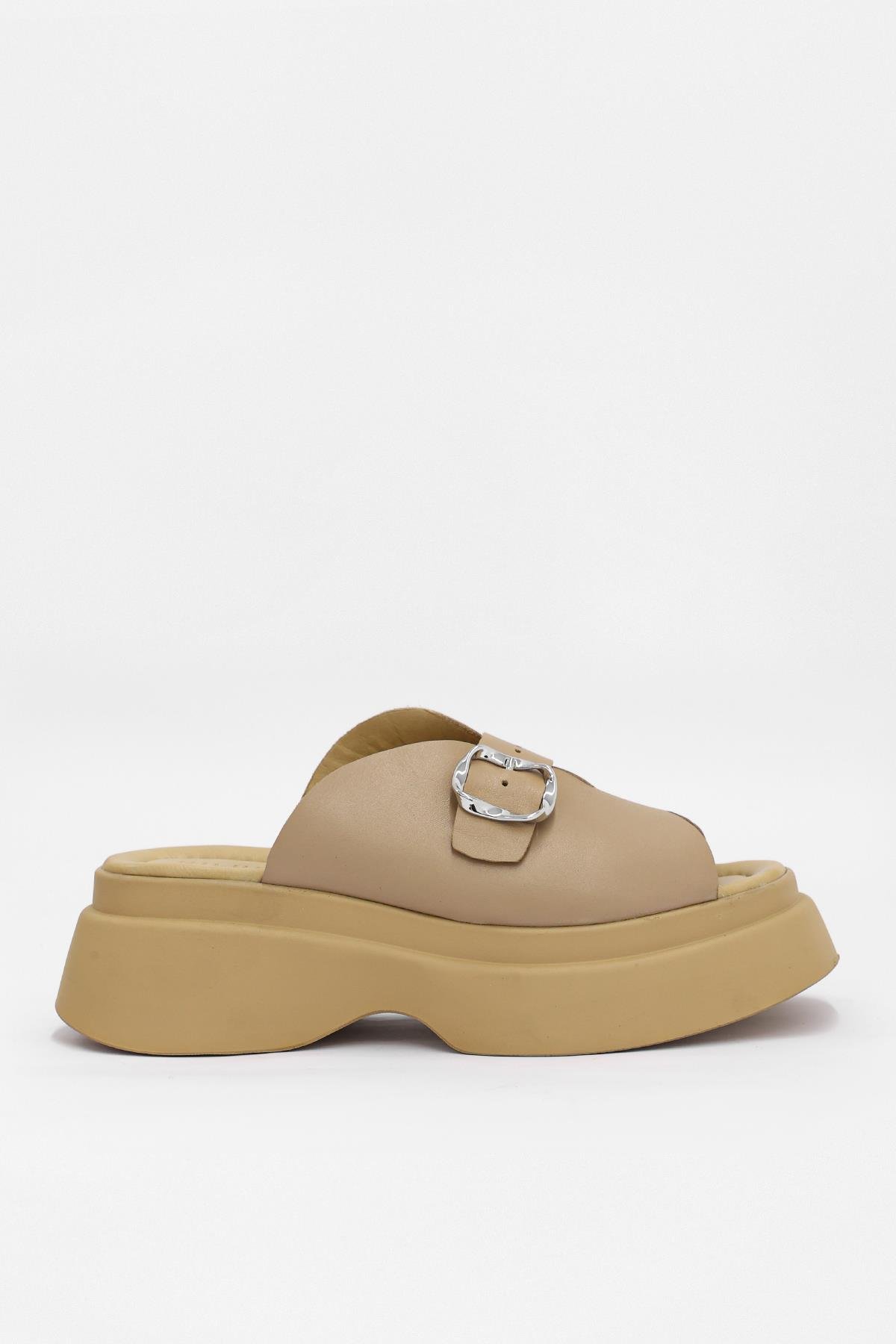 Palmer Nude Hakiki Deri Kemer Aksesuarlı Topuklu Terlik