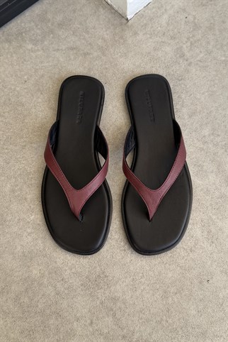 Babe Bordo Siyah Hakiki Deri Parmak Arası Terlik