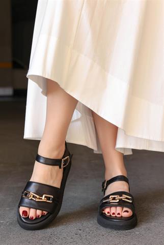 Caremio Siyah Hakiki Deri Altın Tokalı Kadın Sandalet