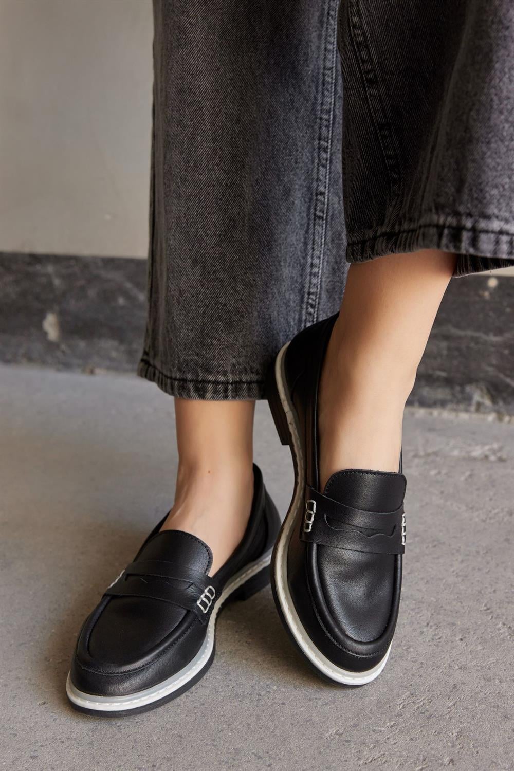 Almira Siyah Hakiki Deri Kadın Loafer