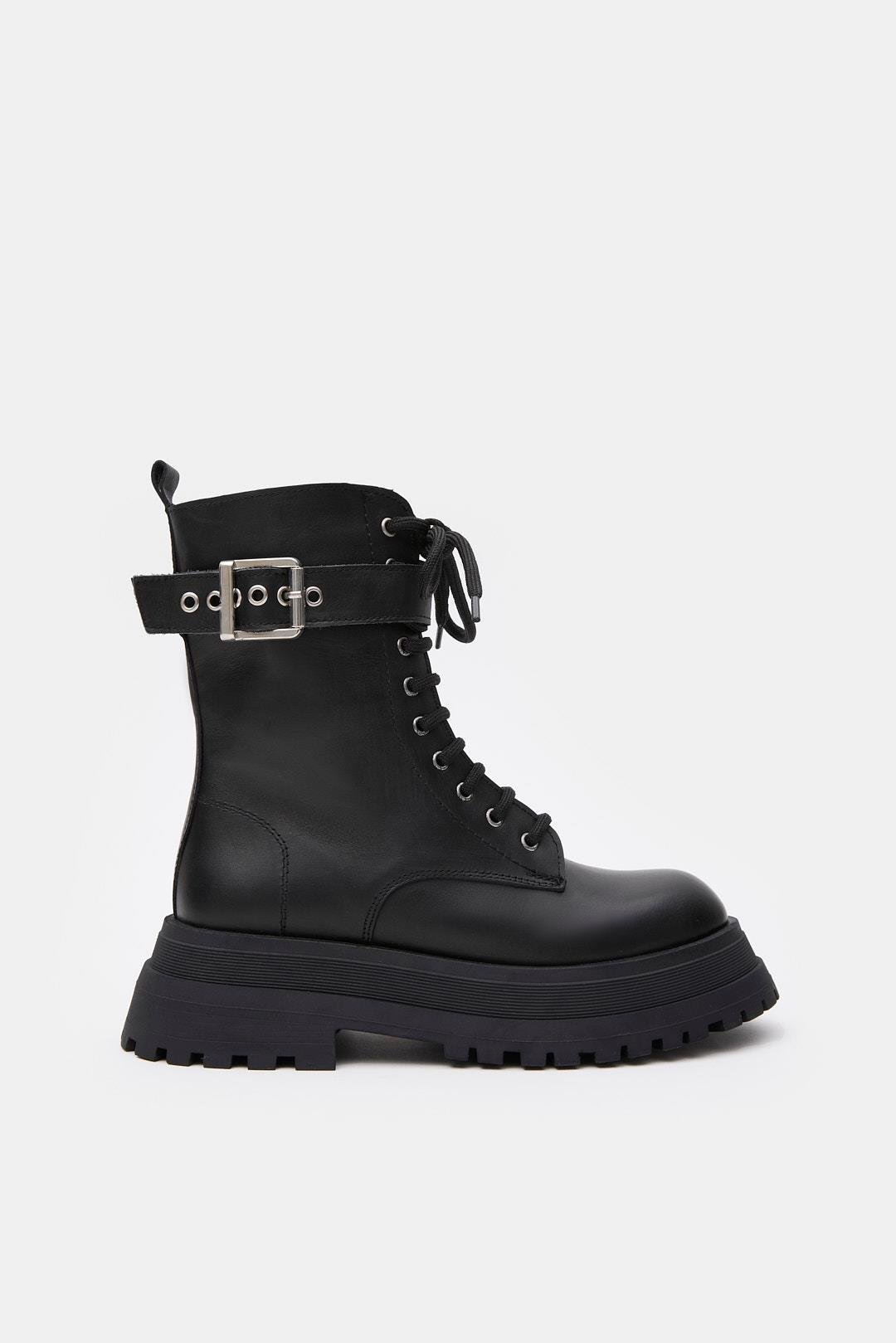 Anna Black Leather Chain Accessory Thick Soled Women's Boots