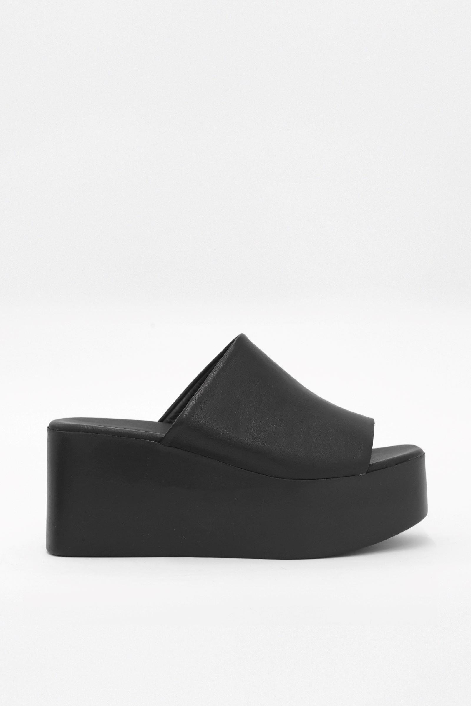 Ballon Black Genuine Leather Heeled Slippers