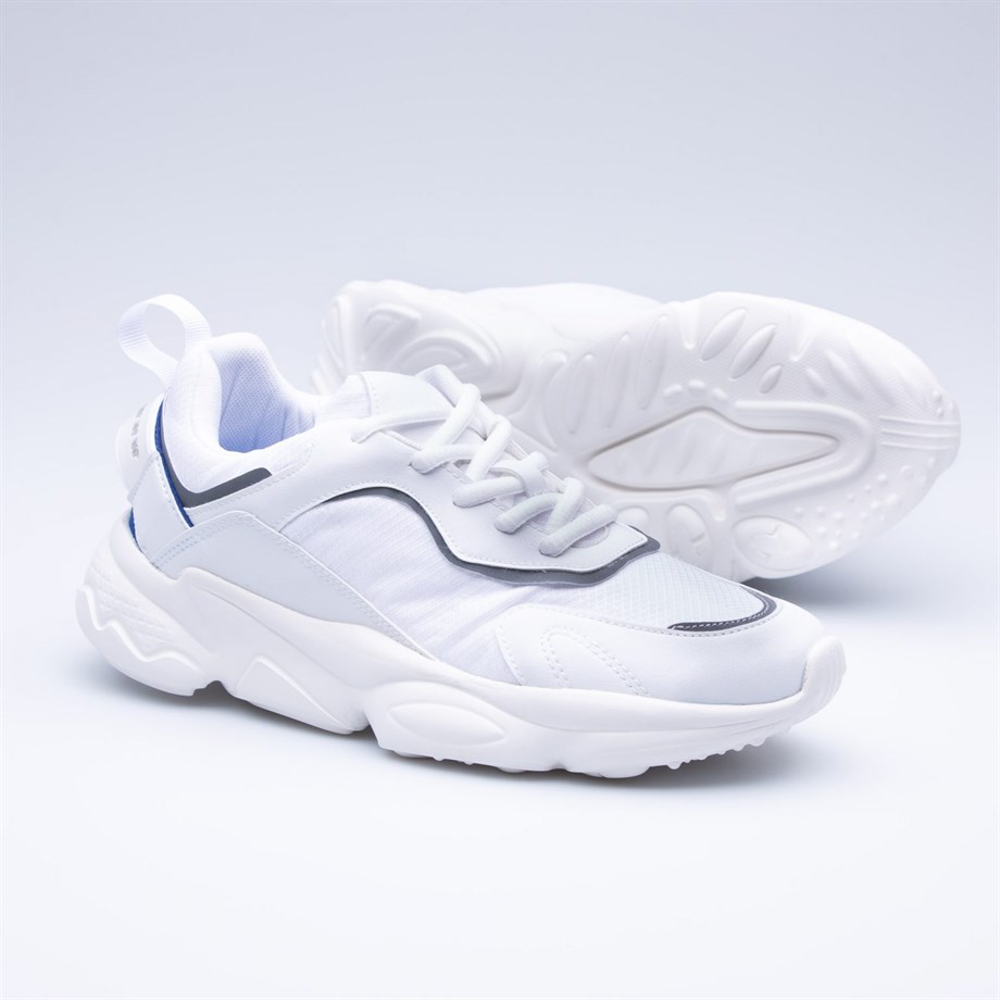Betta Women's White Sport Shoes
