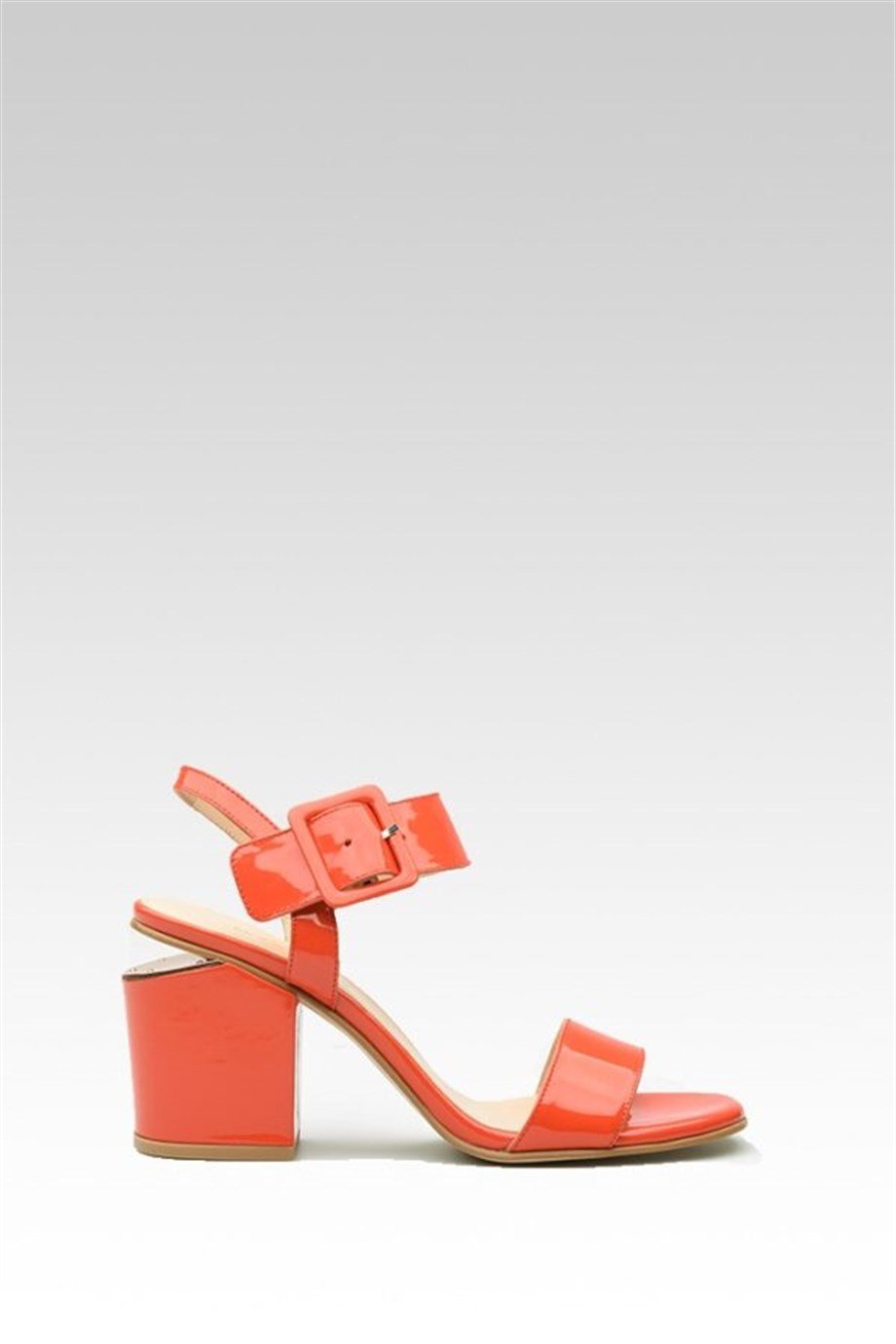 Bold Women's Fuchsia Patent Leather Short Heeled Sandals