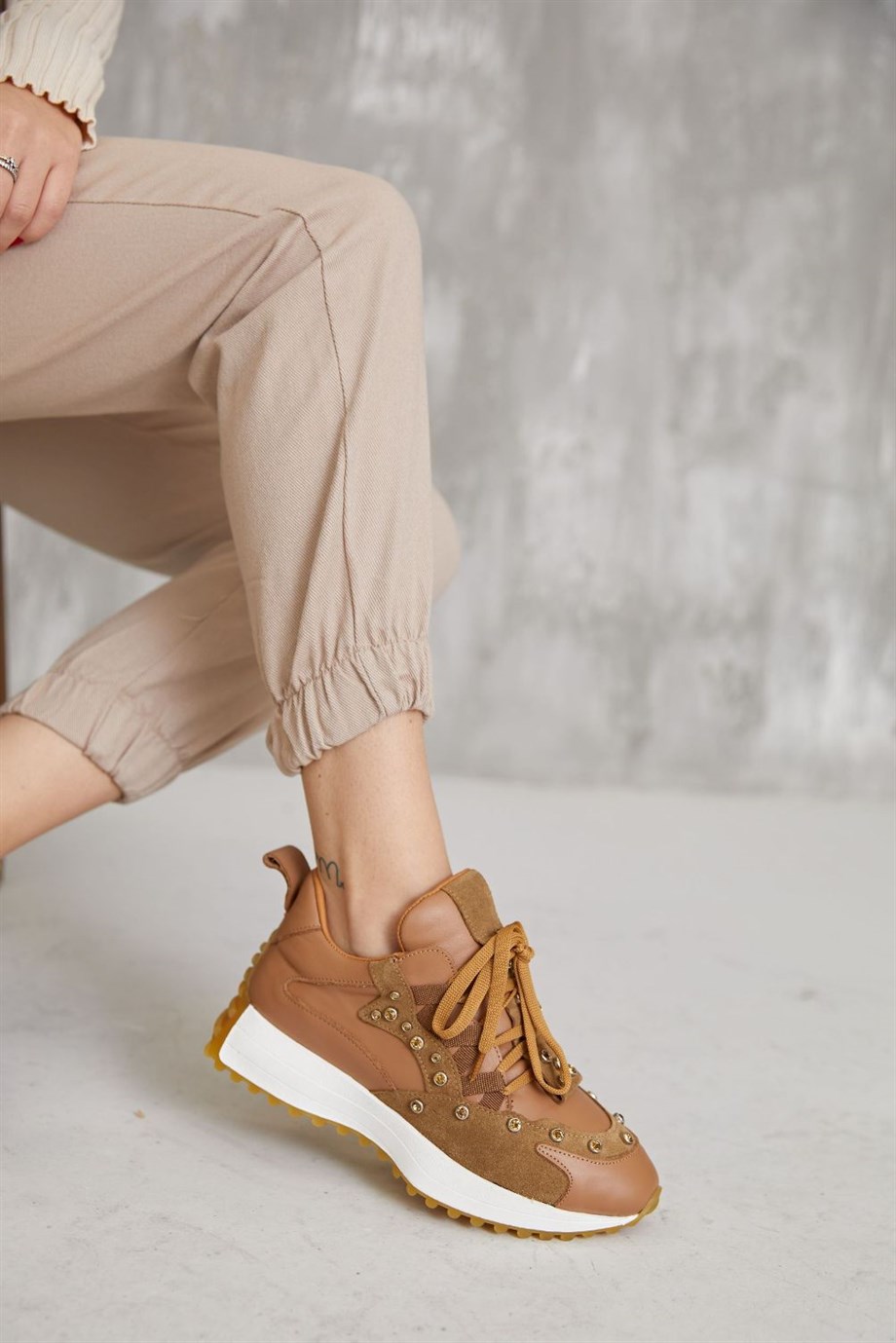 Darla Camel Deri Taşlı Kadın Sneaker