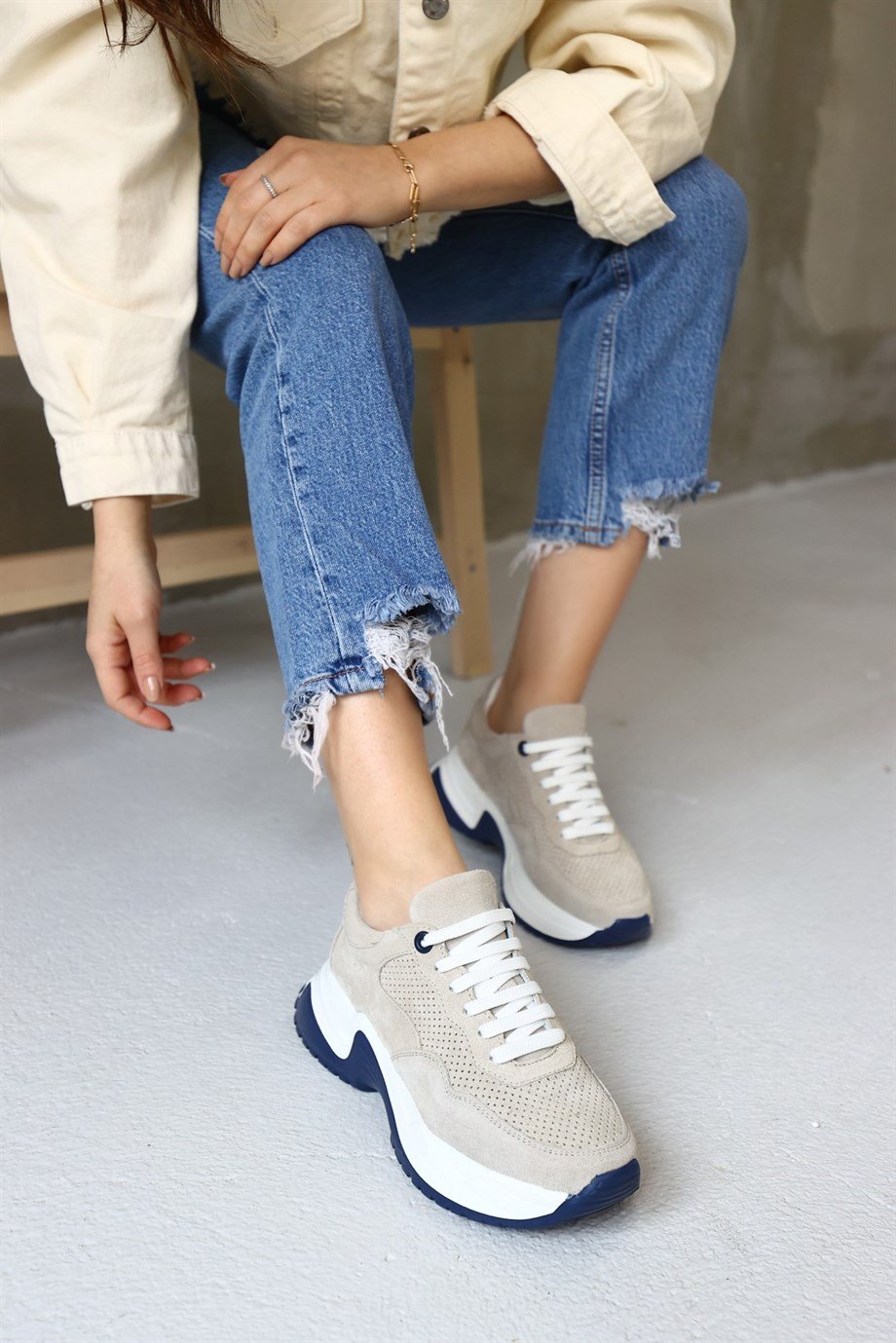 Lois Bej Süet Kalın Tabanlı Kadın Sneaker