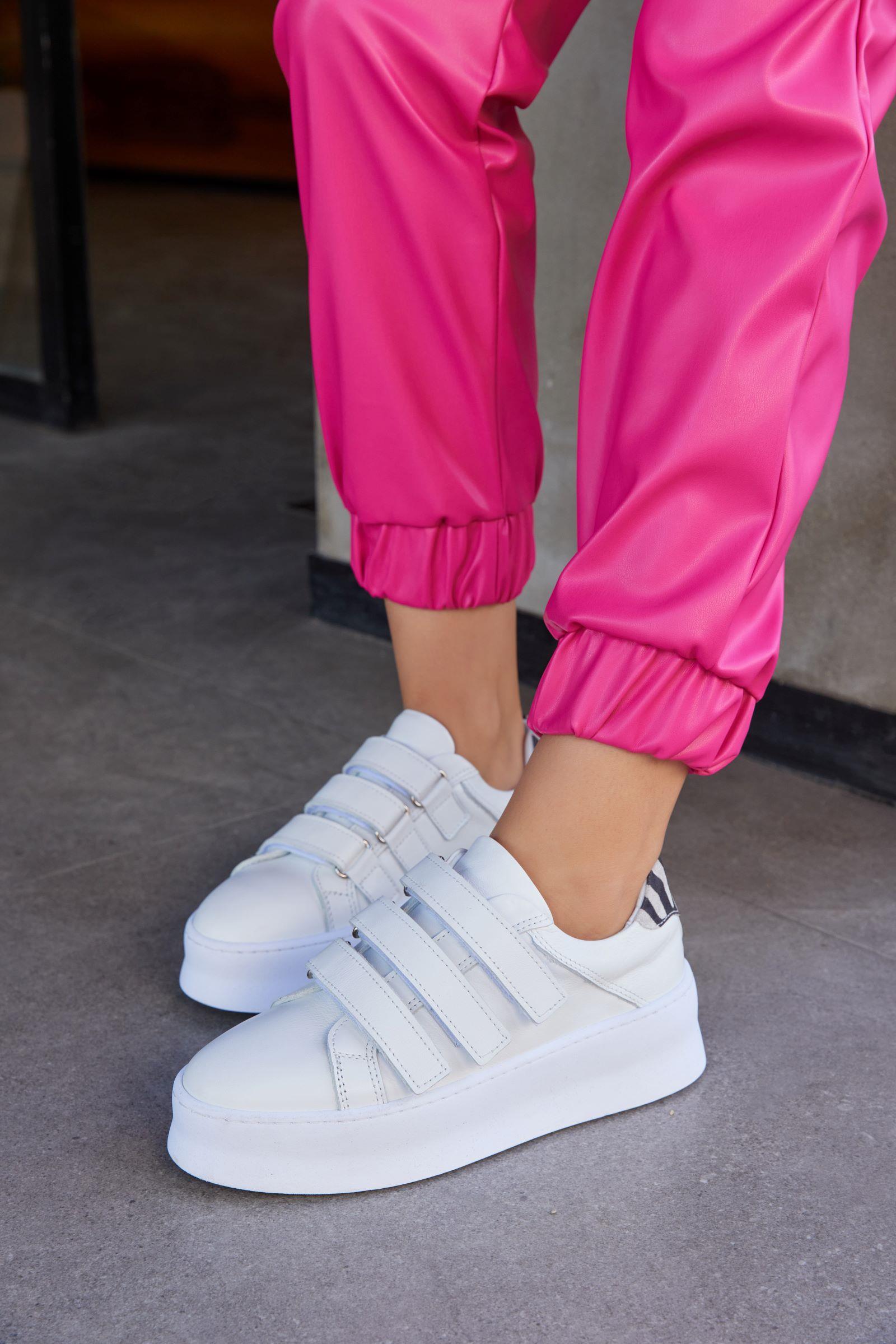 Mila Beyaz Hakiki Deri Zebra Detaylı Cırt Bantlı Kadın Sneaker