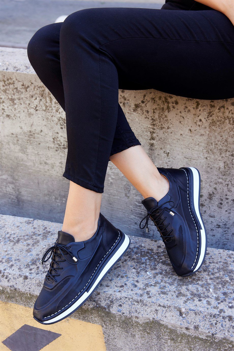 Patrice Siyah Hakiki Deri Kadın Sneaker