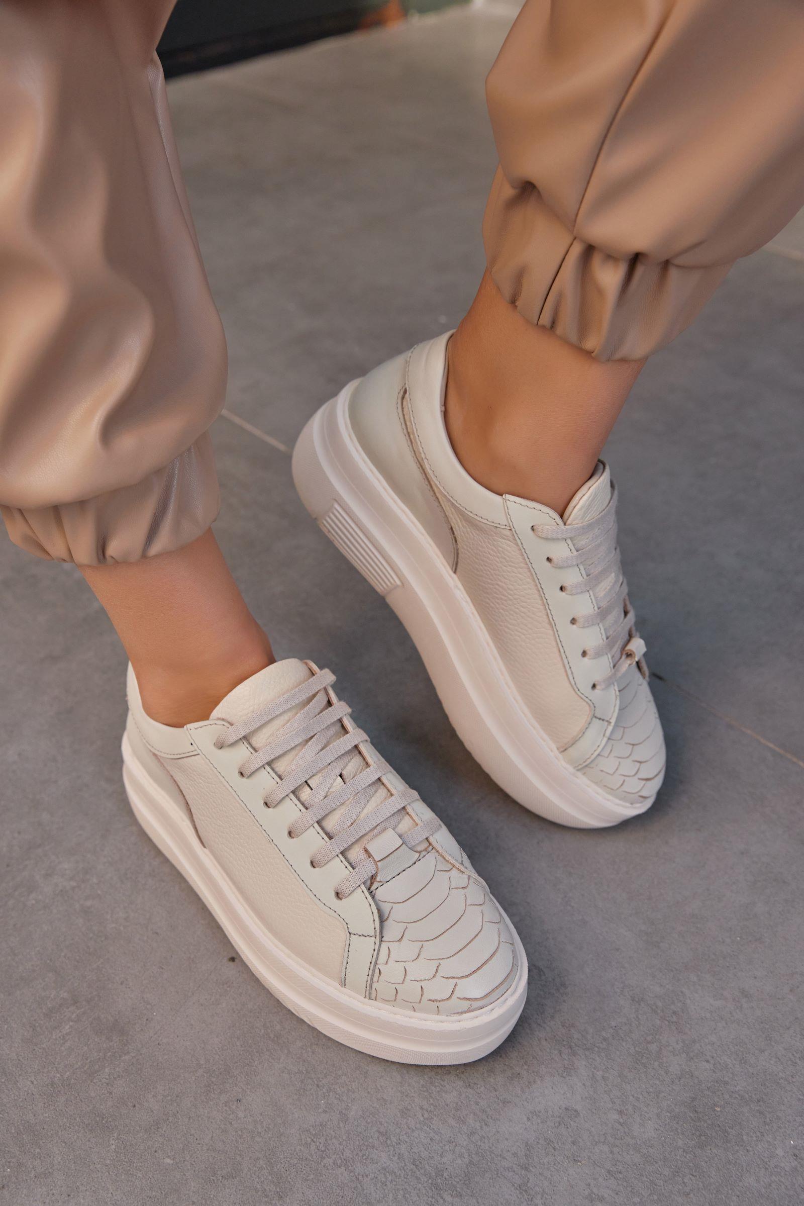 Russi Bej Hakiki Deri Kadın Sneaker
