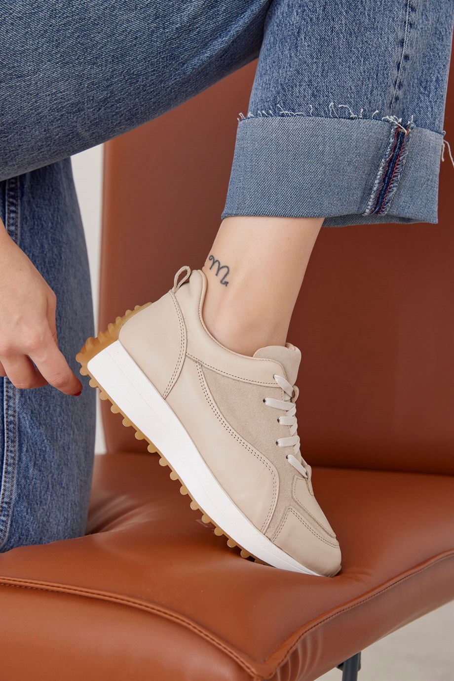 Sara Bej Hakiki Deri Bağcıklı Kadın Sneaker