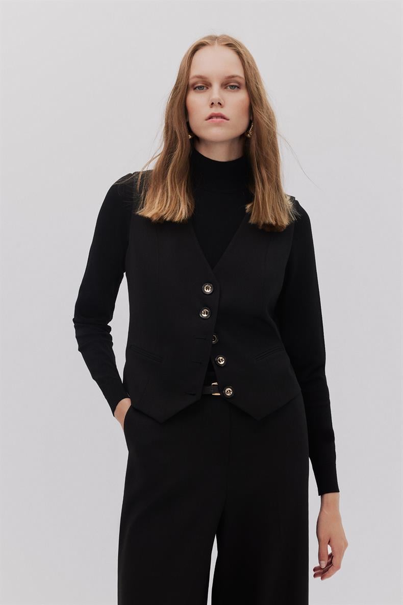 DÜĞMELİ V YAKA YELEK PANTOLON TAKIM