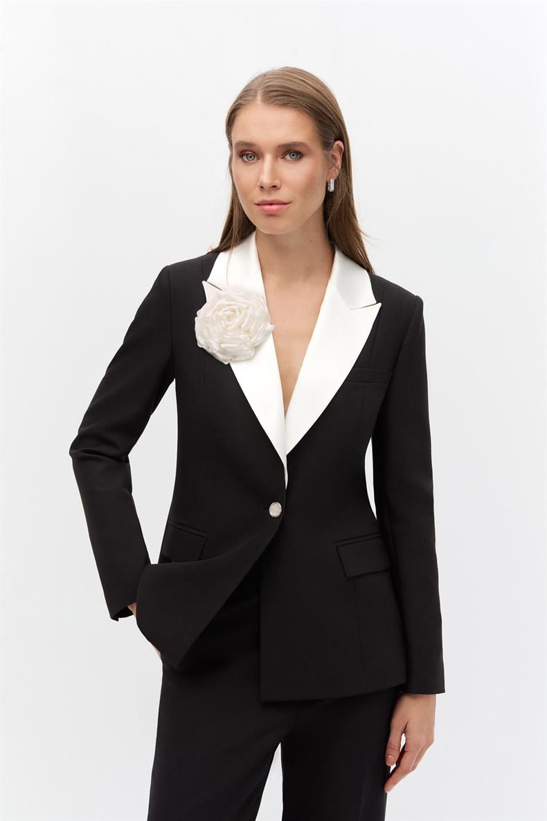 Saten yakalı blazer takım