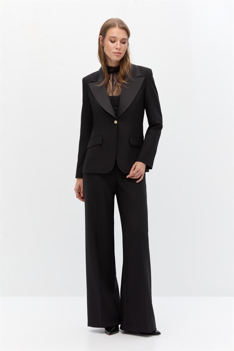 Saten yakalı blazer takım