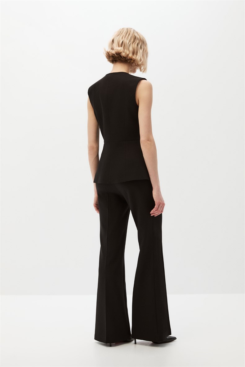 Siyah Garnili Yelek Takım