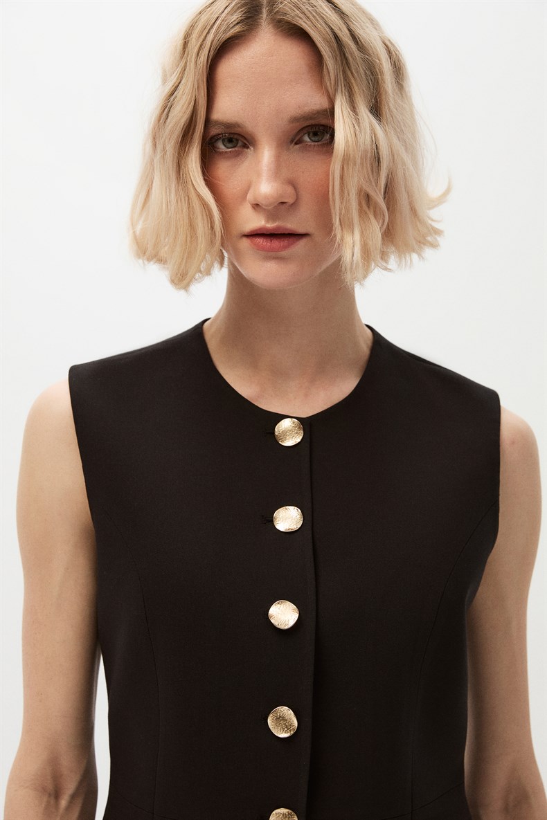 Siyah Garnili Yelek Takım