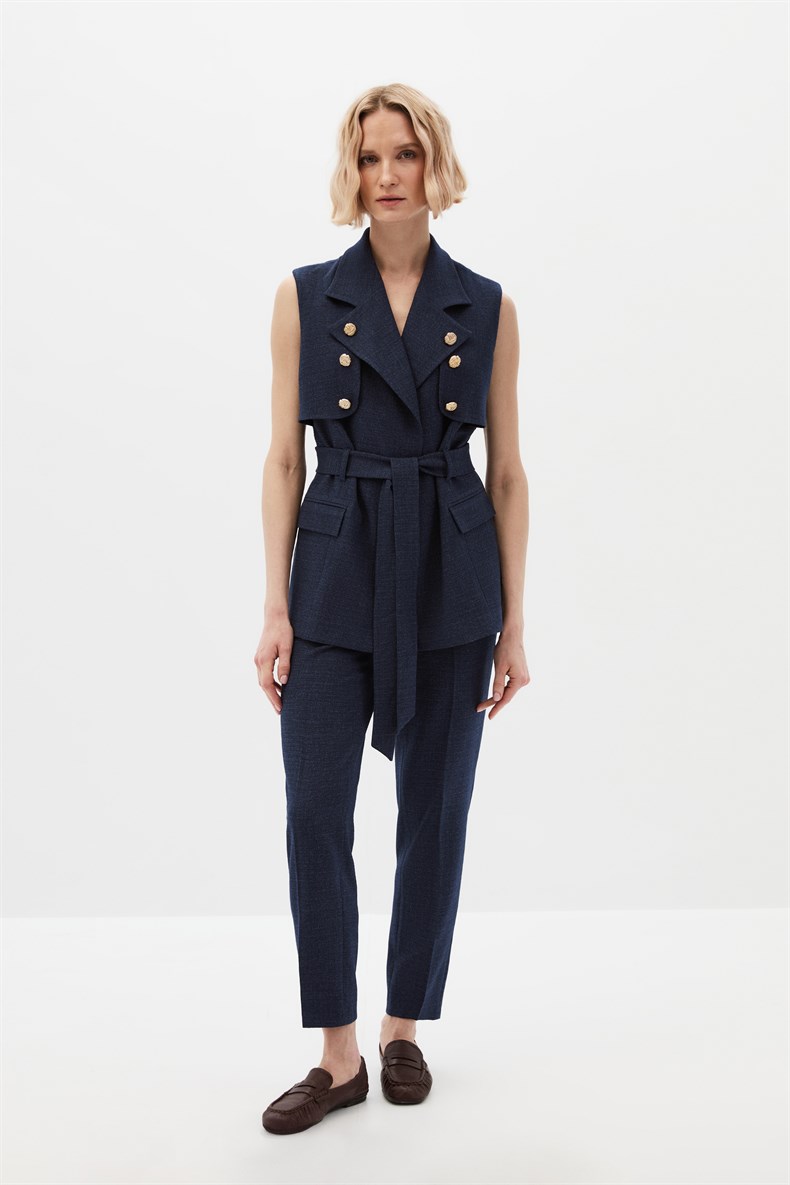 2068-0227 SUIT (P)