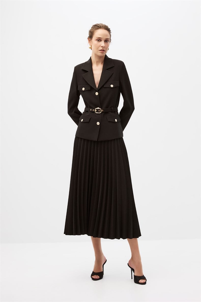 Siyah Etekli Blazer Takım