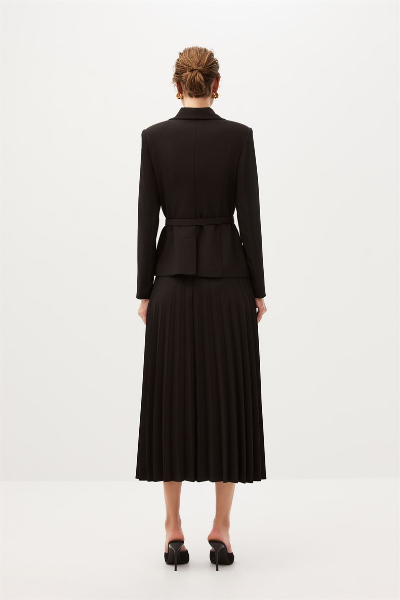 Siyah Etekli Blazer Takım