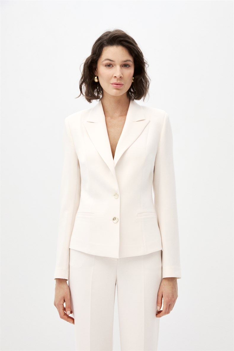 2084-0231 SUIT (P)