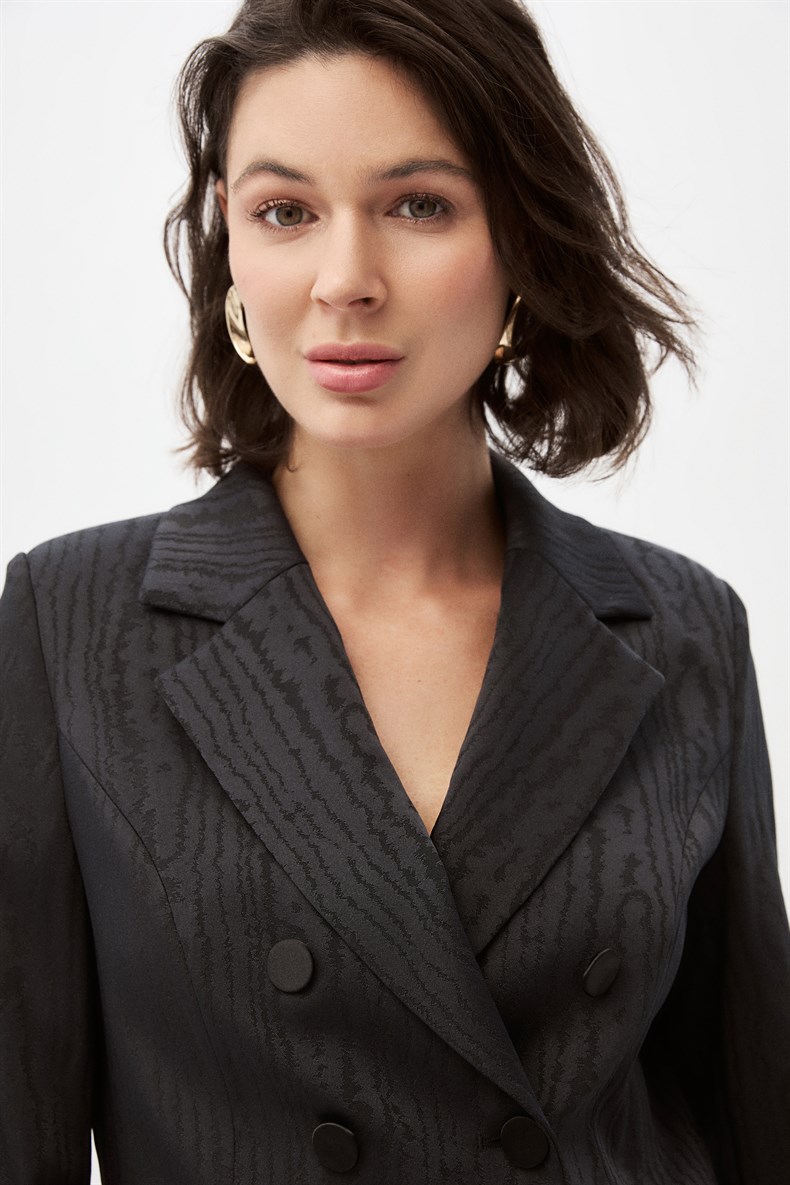 Jakarlı Ceket Etek Takım