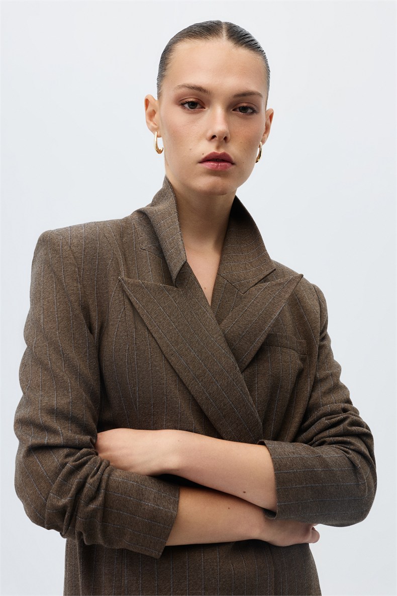 2125-0303 SUIT (P)