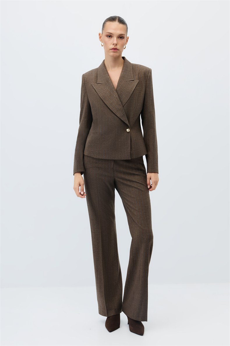 2125-0303 SUIT (P)