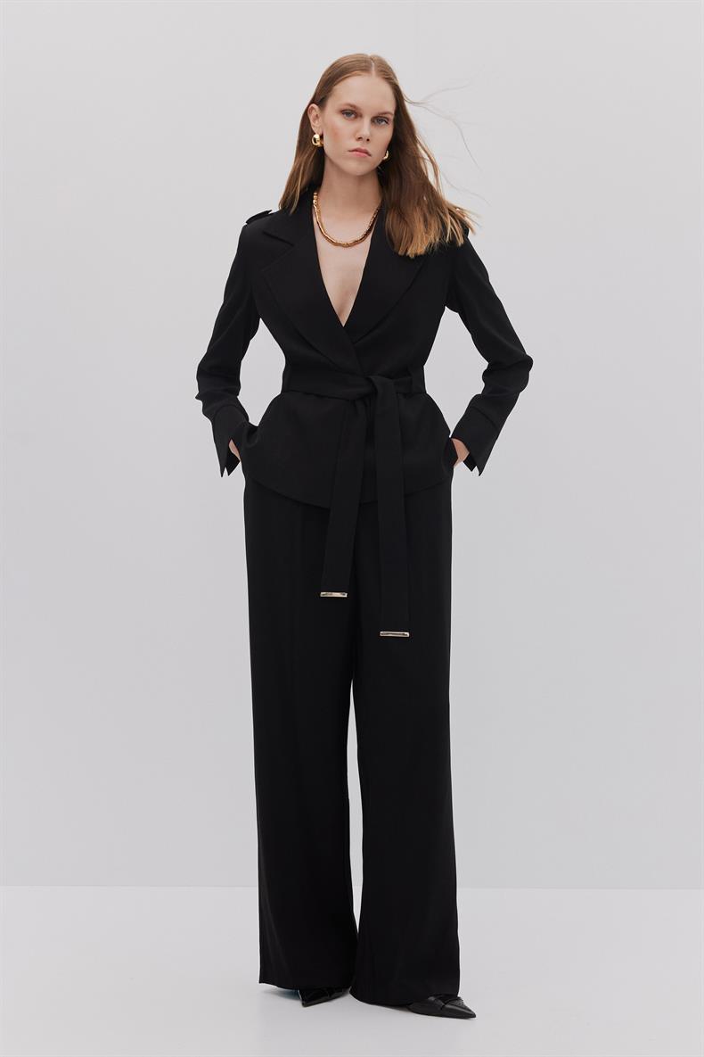 APOLETLİ KUŞAKLI CEKET PANTOLON TAKIM