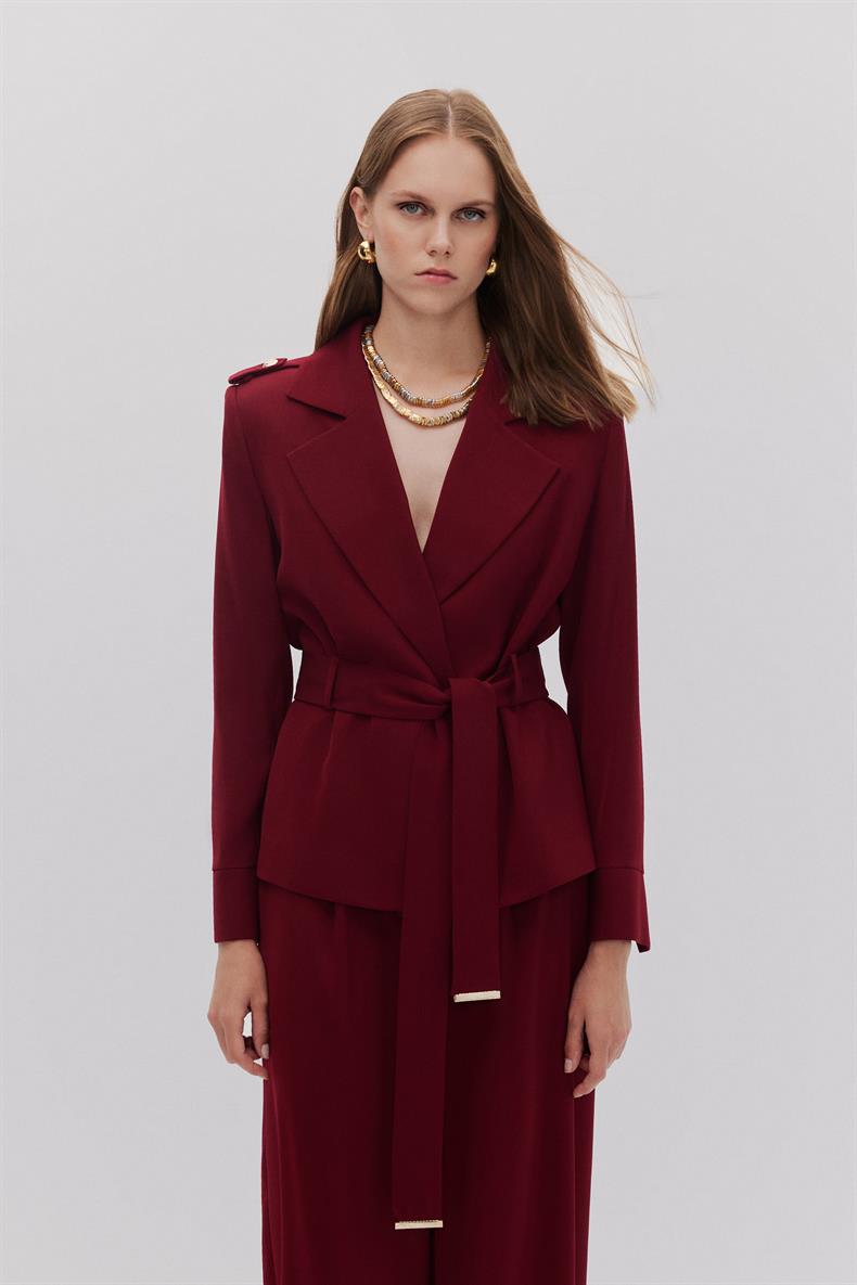 APOLETLİ KUŞAKLI CEKET PANTOLON TAKIM