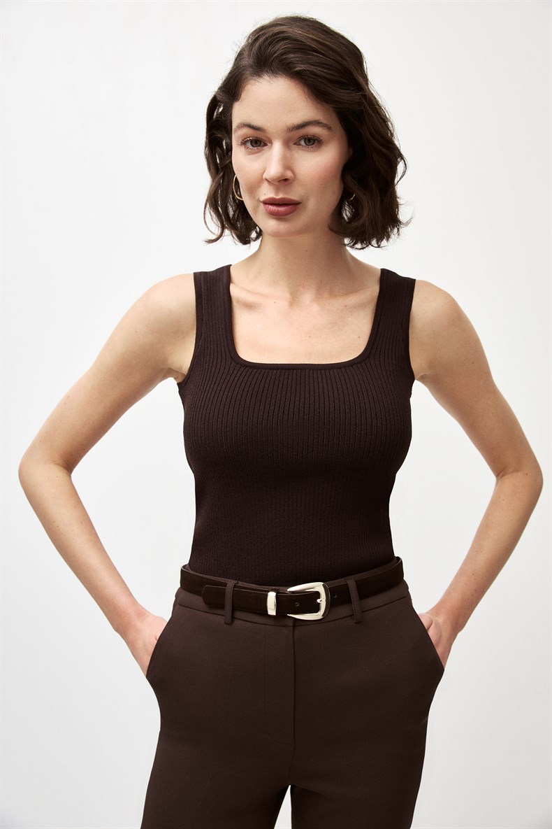 4357-0205 KNITWEAR